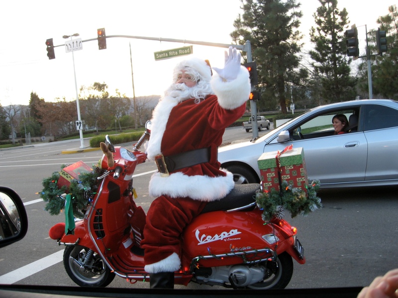 Santa scooter.jpg